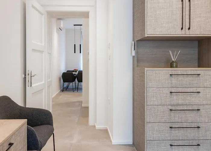 Gabi- New , 5 Min Walk From Diocletian S Palace