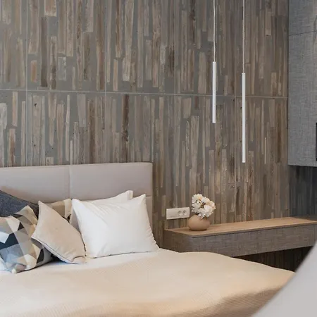 Gabi- New , 5 Min Walk From Diocletian S Palace