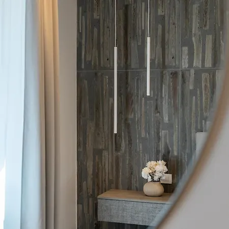 Gabi- New , 5 Min Walk From Diocletian S Palace *