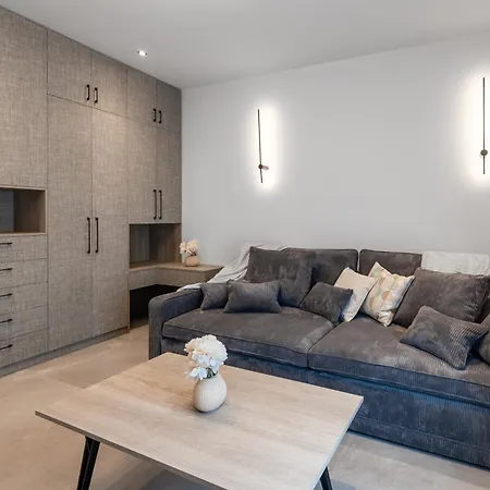 Apartment Gabi- New , 5 Min Walk From Diocletian S Palace *