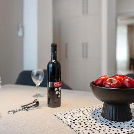 Gabi- New , 5 Min Walk From Diocletian S Palace Apartment Split