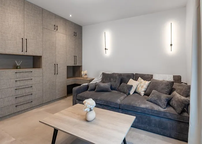 公寓 Gabi- New , 5 Min Walk From Diocletian S Palace *