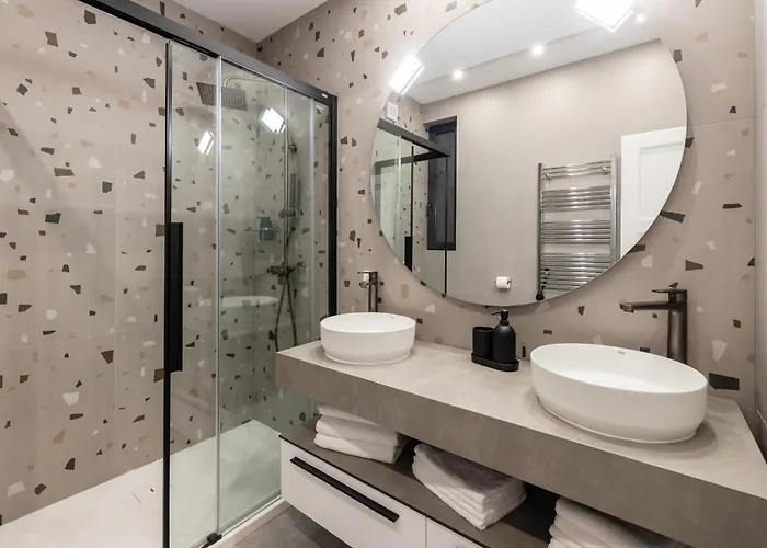 Gabi- New , 5 Min Walk From Diocletian S Palace