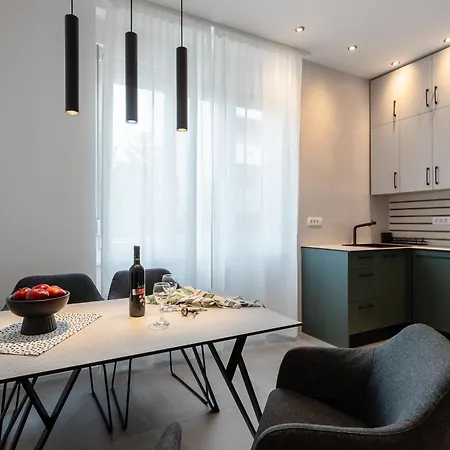 Gabi- New , 5 Min Walk From Diocletian S Palace Спліт